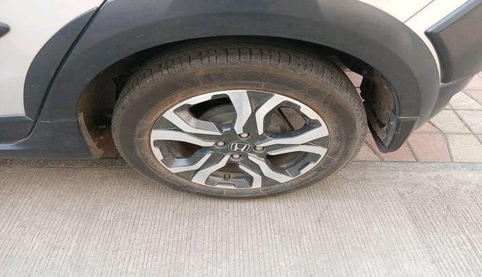 2018 Honda WR-V 1.2L I-VTEC VX MT, Petrol, Manual, 31,125 km, tyre