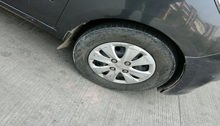 2011 Hyundai i10 MAGNA 1.2, Petrol, Manual, 69,065 km, tyre