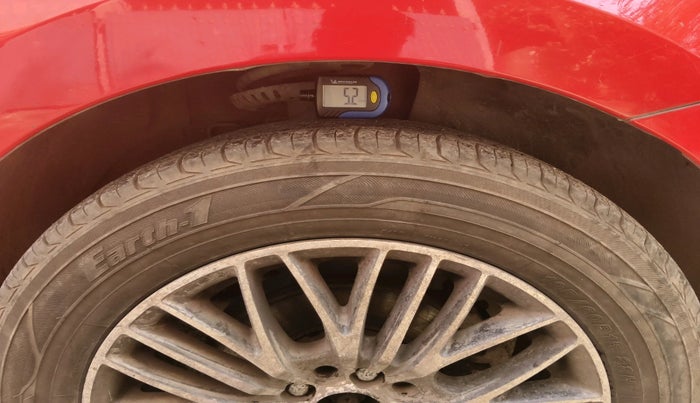 2012 Skoda Rapid ACTIVE 1.6 TDI CR MT, Diesel, Manual, 94,762 km, tyre