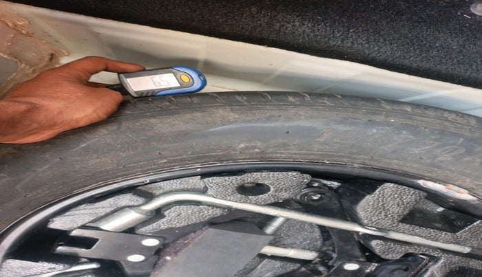 2021 Tata PUNCH ACCOMPLISHED MT, Petrol, Manual, 82,755 km, tyre