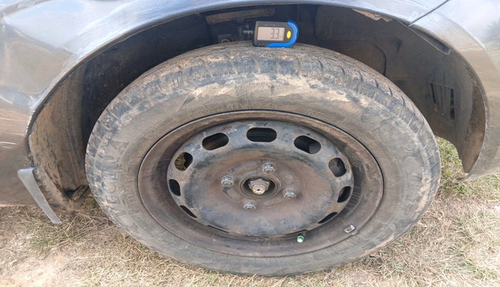 2013 Ford Figo ZXI 1.4 DIESEL, Diesel, Manual, 70,191 km, tyre