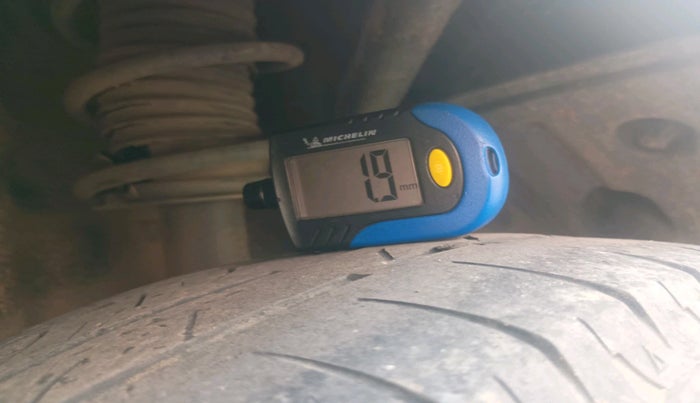 2016 Tata Tiago XZ PETROL, Petrol, Manual, 95,803 km, tyre