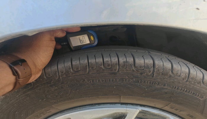 2017 Tata Tiago XE PETROL, Petrol, Manual, 93,135 km, tyre