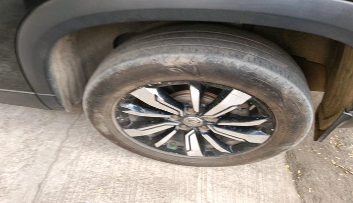 2020 MG HECTOR PLUS SHARP 2.0 DIESEL TURBO MT 6-STR, Diesel, Manual, 78,363 km, tyre