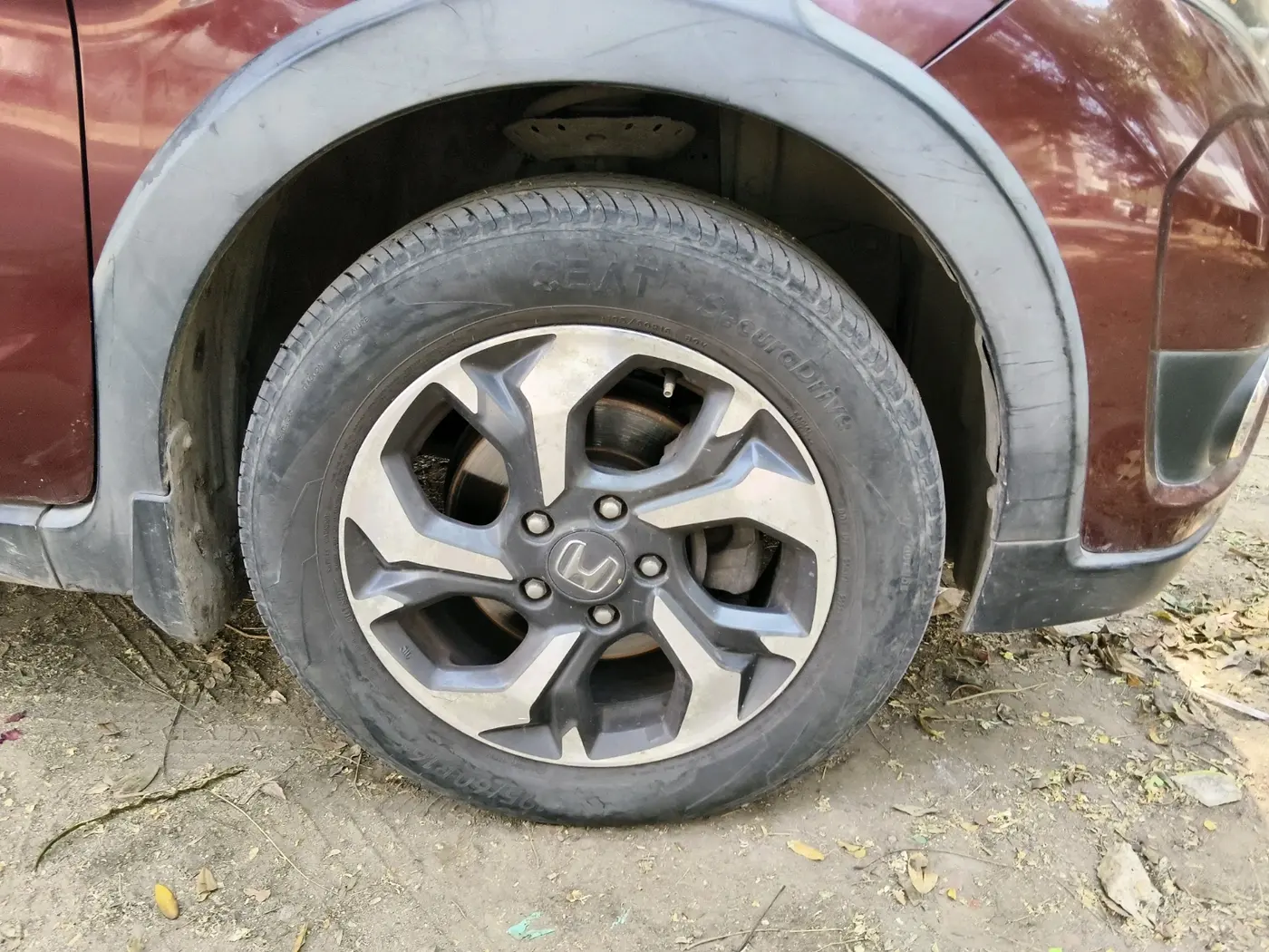 2017 Honda BR-V 1.5L I-VTEC V CVT, CNG, Automatic, 1,08,669 km, tyre
