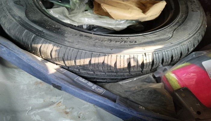 2017 Hyundai Xcent SX 1.2, CNG, Manual, 91,345 km, tyre