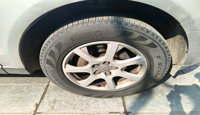 2013 Audi Q5 2.0 TDI quattro Premium, Diesel, Automatic, 85,823 km, tyre