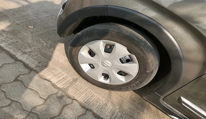 2024 Maruti New Wagon-R VXI CNG 1.0, CNG, Manual, 43,919 km, tyre