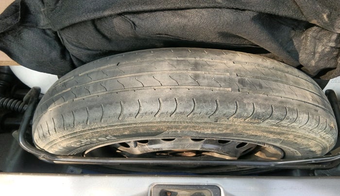 2024 Maruti New Wagon-R VXI CNG 1.0, CNG, Manual, 43,919 km, tyre