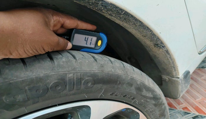 2024 Maruti Baleno ALPHA 1.2 AGS, Petrol, Automatic, 10,888 km, tyre