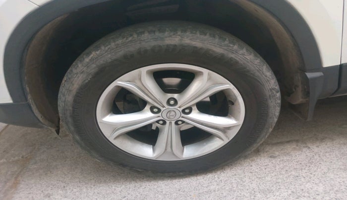 2019 Tata Harrier XZ 2.0L, Diesel, Manual, 51,123 km, tyre