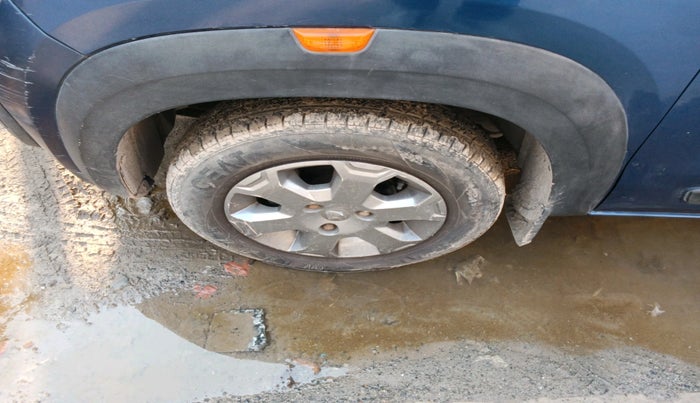 2018 Renault Kwid CLIMBER 1.0, Petrol, Manual, 30,350 km, tyre