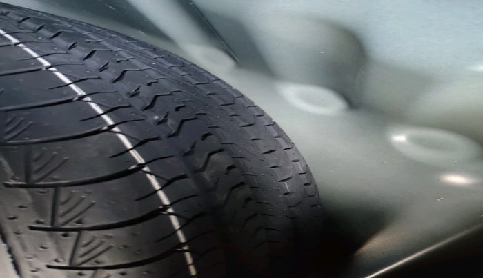 2023 Maruti Grand Vitara DELTA SMART HYBRID AT, Petrol, Automatic, 28,066 km, tyre