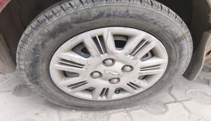 2012 Hyundai Santro Xing GLS, CNG, Manual, 76,920 km, tyre