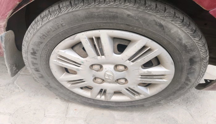 2012 Hyundai Santro Xing GLS, CNG, Manual, 76,920 km, tyre