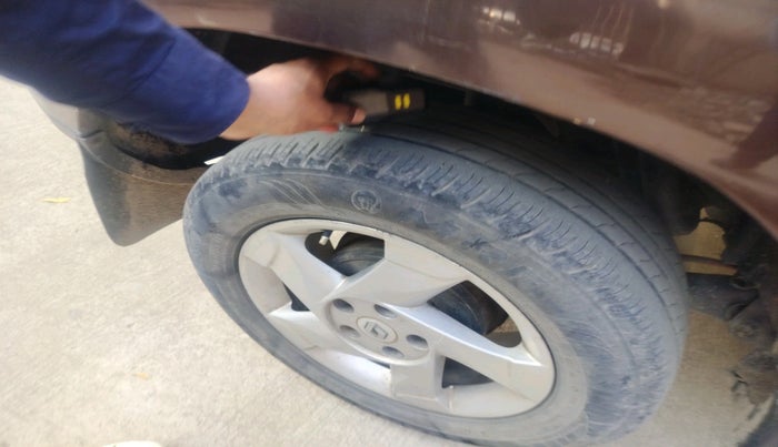 2013 Renault Duster 85 PS RXL DIESEL, Diesel, Manual, 1,90,876 km, tyre