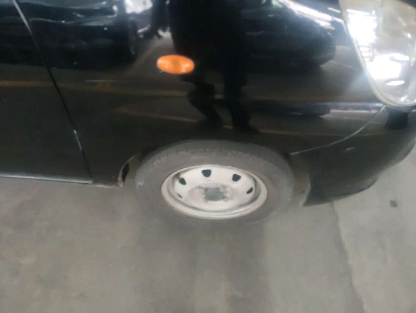 2013 Maruti Zen Estilo LXI, Petrol, Manual, 63,111 km, tyre