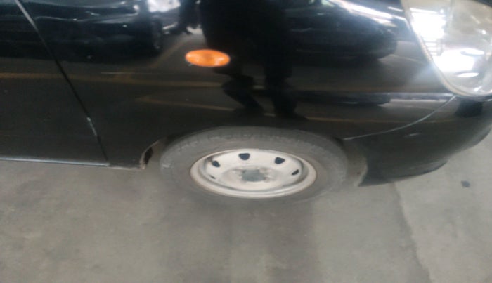 2013 Maruti Zen Estilo LXI, Petrol, Manual, 63,111 km, tyre