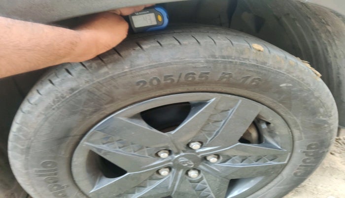 2020 Hyundai Creta S 1.5 PETROL, Petrol, Manual, 1,07,396 km, tyre