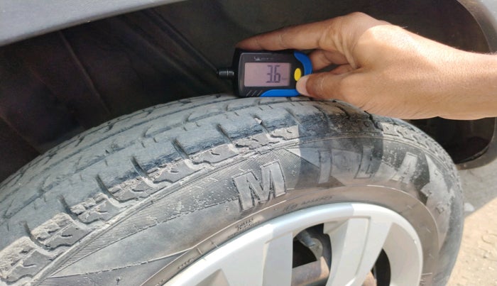 2019 Renault Kwid RXL, Petrol, Manual, 54,279 km, tyre