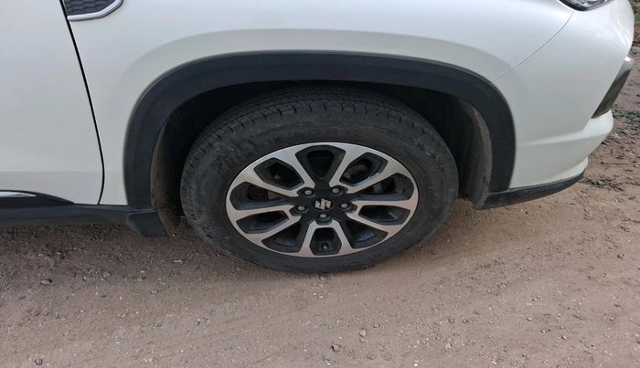 2023 Maruti Grand Vitara DELTA CNG, CNG, Manual, 1,05,000 km, tyre