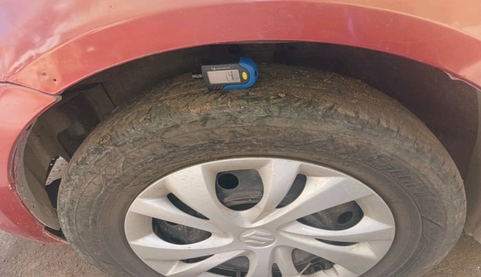 2010 Maruti Swift VXI, Petrol, Manual, 99,906 km, tyre