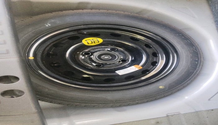 2019 Ford New Figo TITANIUM 1.2 PETROL MT, Petrol, Manual, 41,594 km, tyre