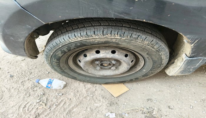 2015 Maruti Alto 800 LXI, Petrol, Manual, 62,582 km, tyre