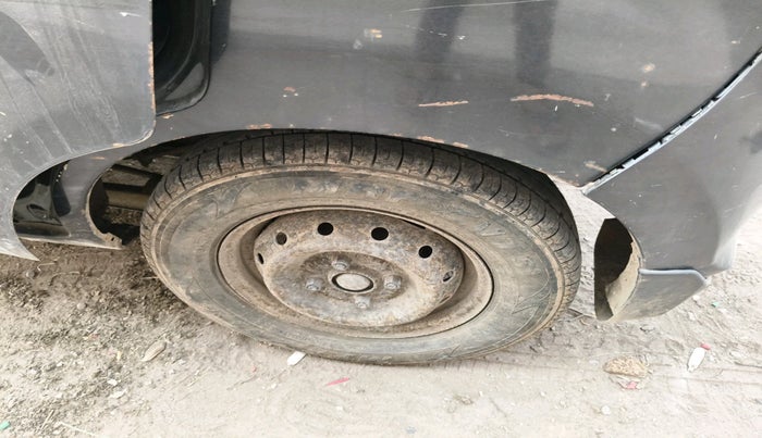 2015 Maruti Alto 800 LXI, Petrol, Manual, 62,582 km, tyre