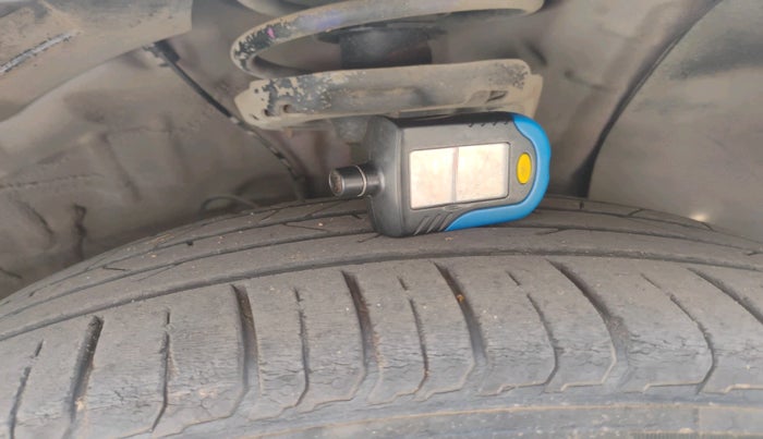 2020 Hyundai VENUE SX 1.5 CRDI, Diesel, Manual, 32,750 km, tyre