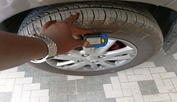 2015 Honda Amaze 1.5L I-DTEC VX, Diesel, Manual, 1,35,599 km, tyre