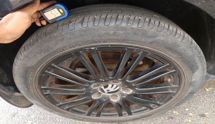 2011 Skoda Laura AMBIENTE 1.8 TSI, Petrol, Manual, 45,255 km, tyre