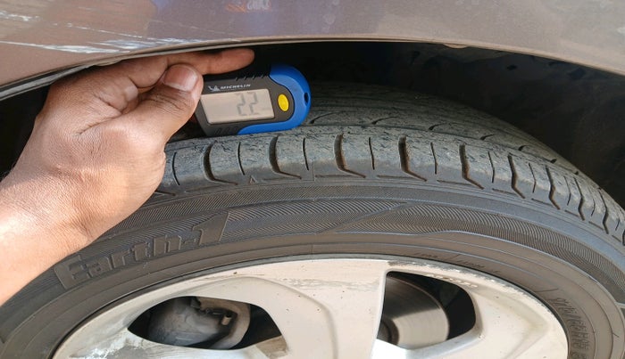 2016 Honda City 1.5L I-VTEC VX CVT, Petrol, Automatic, 1,00,848 km, tyre