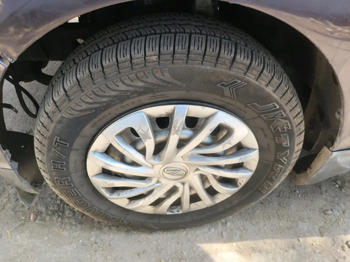 2018 Mahindra MARAZZO M2 8 STR, Diesel, Manual, 1,81,632 km, tyre