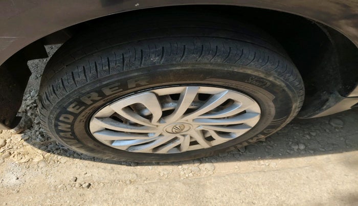 2018 Mahindra MARAZZO M2 8 STR, Diesel, Manual, 1,81,632 km, tyre