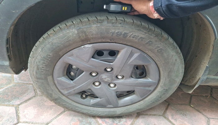 2023 Hyundai VENUE S(O) 1.2, Petrol, Manual, 8,000 km, tyre