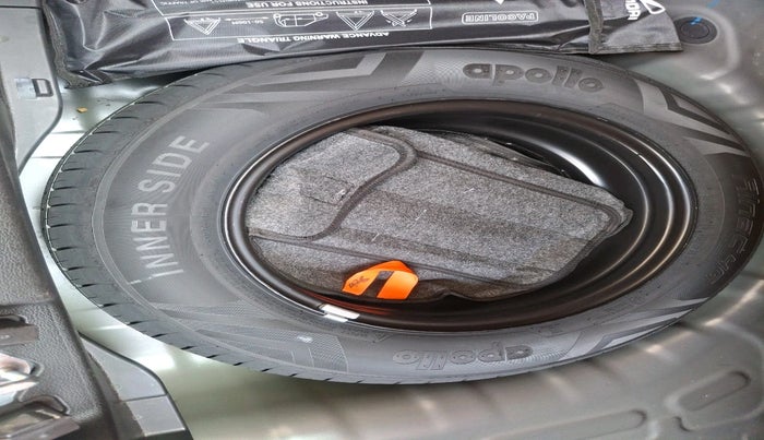 2023 Hyundai VENUE S(O) 1.2, Petrol, Manual, 8,000 km, tyre