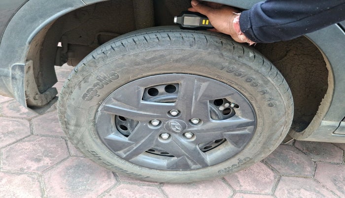 2023 Hyundai VENUE S(O) 1.2, Petrol, Manual, 8,000 km, tyre