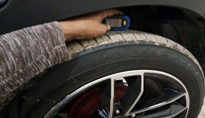 2024 KIA SONET HTK PLUS 1.0 TURBO PETROL IMT, Petrol, Manual, 29,858 km, tyre