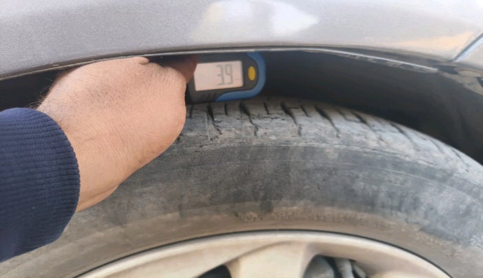 2014 Honda Mobilio 1.5L I-VTEC V, Petrol, Manual, 93,244 km, tyre