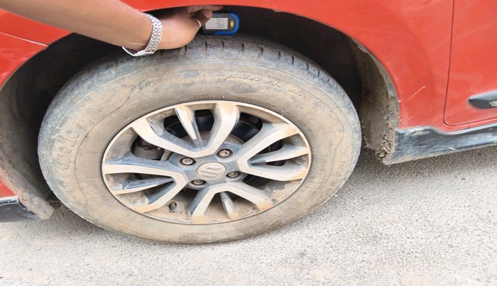 2021 Maruti Swift VXI, Petrol, Manual, 27,944 km, tyre