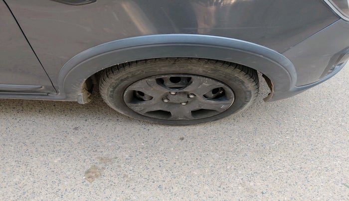 2019 Ford FREESTYLE TREND 1.2 PETROL, Petrol, Manual, 69,150 km, tyre