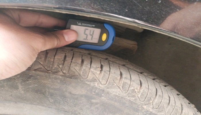 2011 Hyundai Santro Xing GLS, Petrol, Manual, 77,348 km, tyre