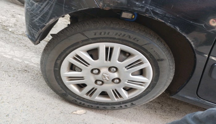 2011 Hyundai Santro Xing GLS, Petrol, Manual, 77,348 km, tyre