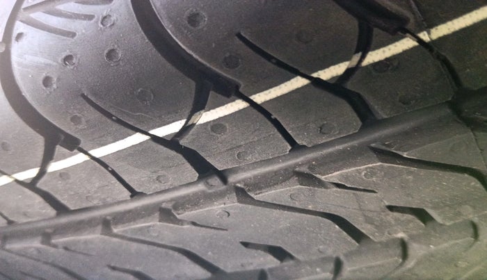 2025 Maruti Grand Vitara ZETA SMART HYBRID, Petrol, Manual, 1,904 km, tyre