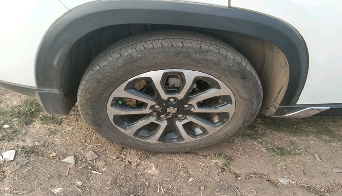 2025 Maruti Grand Vitara ZETA SMART HYBRID, Petrol, Manual, 1,904 km, tyre