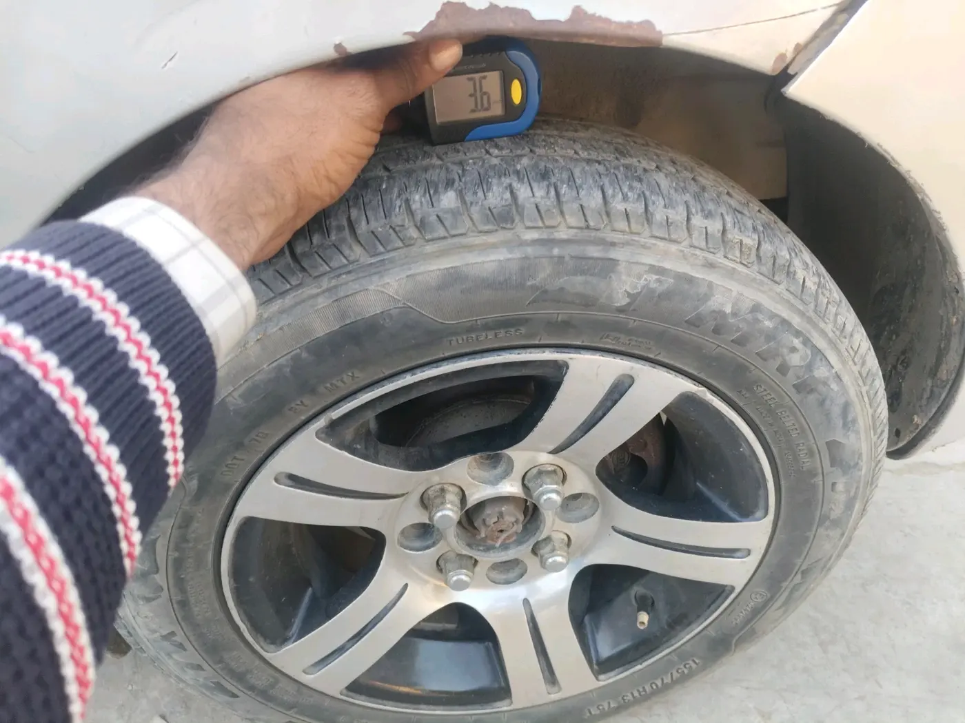 2012 Hyundai Santro Xing GL, CNG, Manual, 94,371 km, tyre