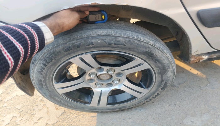 2012 Hyundai Santro Xing GL, CNG, Manual, 94,371 km, tyre