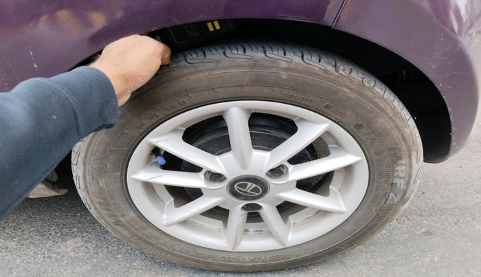 2016 Tata Nano TWIST XTA, Petrol, Automatic, 79,200 km, tyre