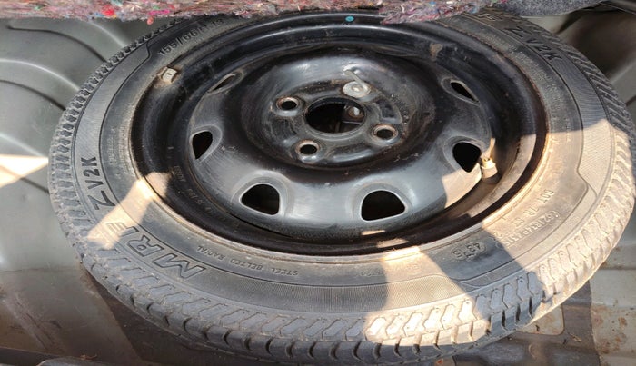 2015 Maruti Alto K10 VXI, Petrol, Manual, 1,15,964 km, tyre